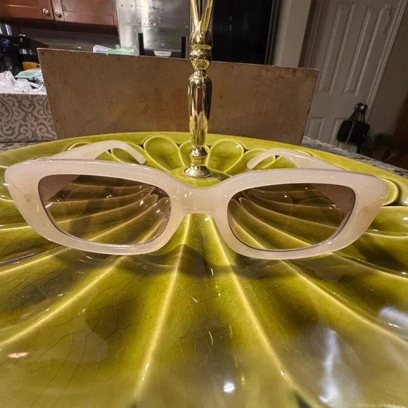 Light Pink Sunglasses - Picture 1 of 4